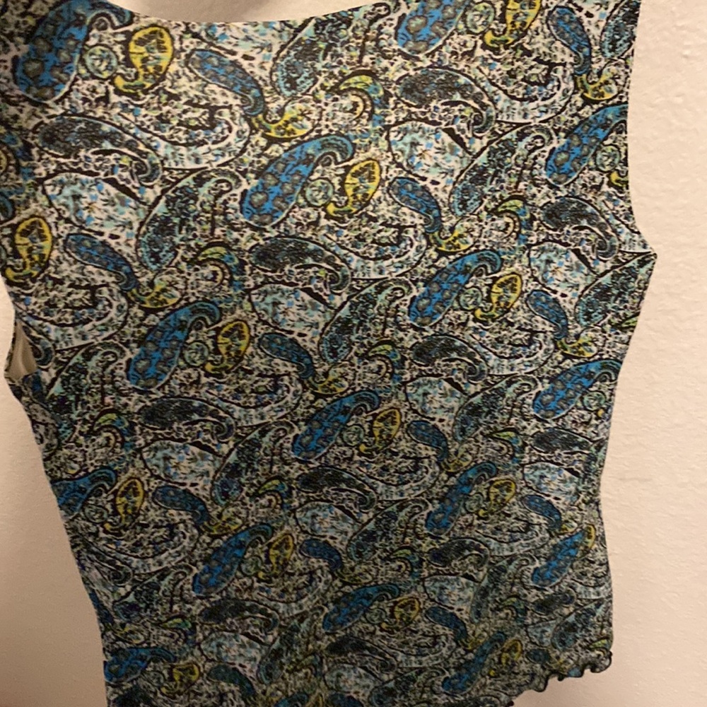 Boho Designed Top - Picture 3 of 3